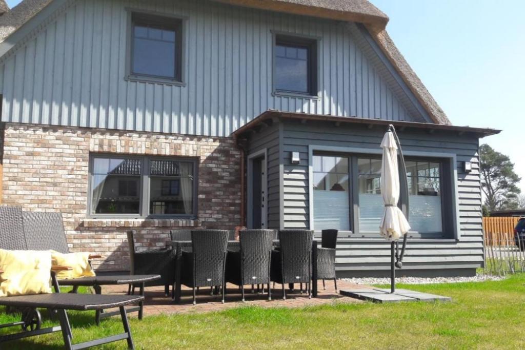 Ferienhaus Finja in Born Exterior foto